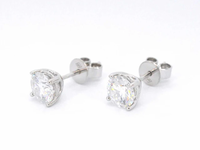 Witgouden oorbellen diamant 2.00 ct - afbeelding 6 van  9