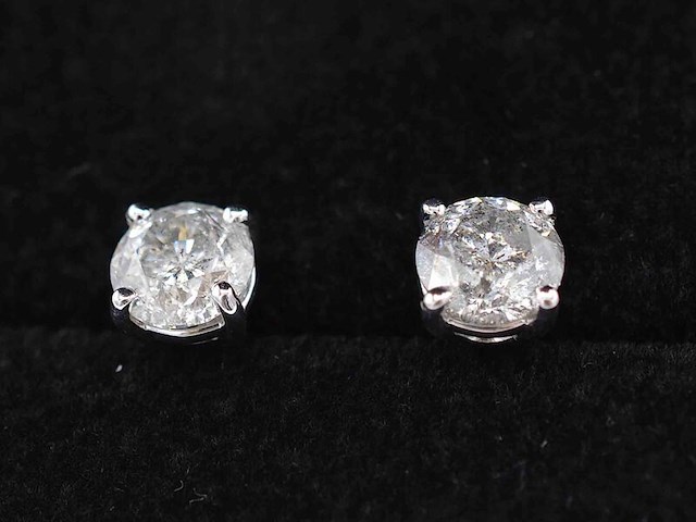 Witgouden oorbellen met 2.00 carat aan natuurlijke diamanten - afbeelding 1 van  8