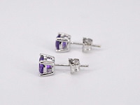 Witgouden oorbellen met amethist - afbeelding 7 van  10