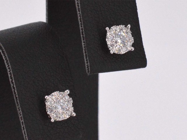 Witgouden oorbellen met briljant geslepen diamanten - afbeelding 5 van  8