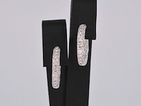 Witgouden oorbellen met briljant geslepen diamanten - afbeelding 1 van  10