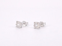 Witgouden oorbellen met briljant geslepen diamanten - afbeelding 10 van  11