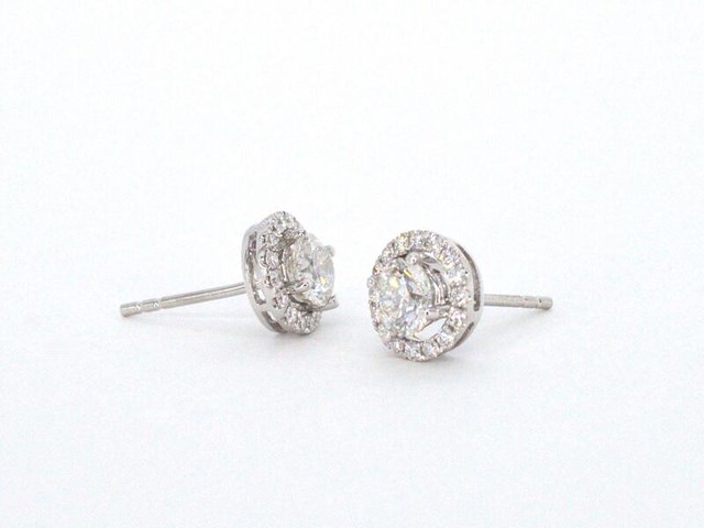 Witgouden oorbellen met briljant geslepen natuurlijke diamanten 1.00 carat - afbeelding 8 van  10