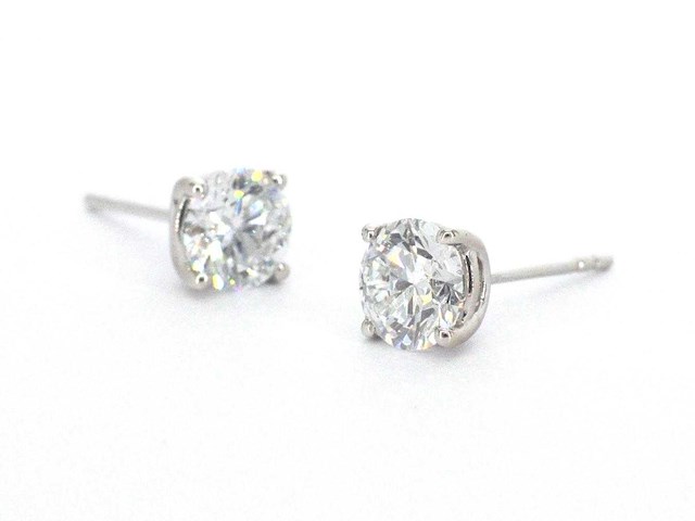 Witgouden oorbellen met briljanten van 2.00 carat - afbeelding 1 van  9