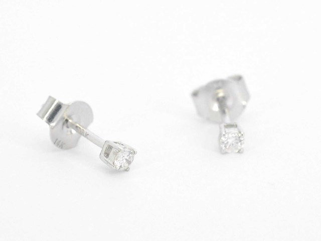 Witgouden oorbellen met diamant - afbeelding 8 van  10