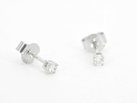Witgouden oorbellen met diamant - afbeelding 8 van  10
