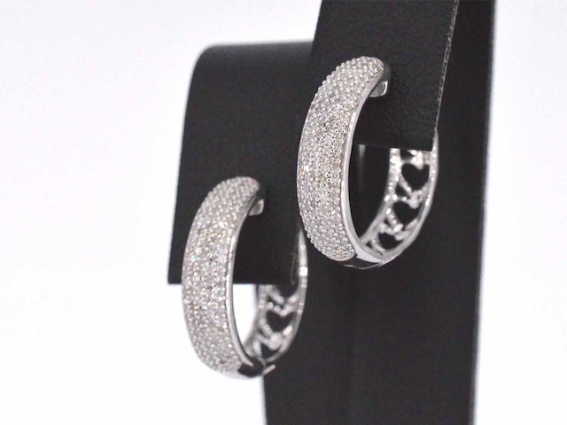 Witgouden oorbellen met diamant - afbeelding 5 van  9