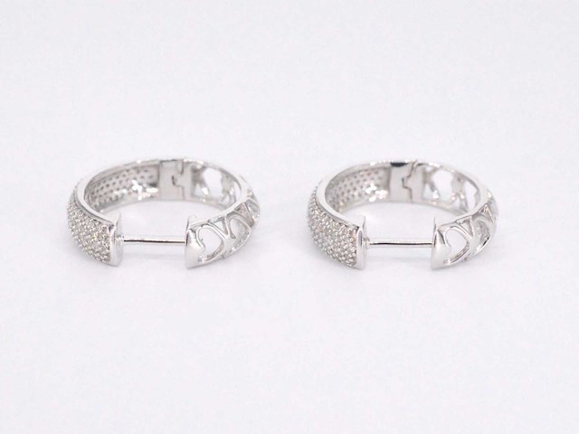 Witgouden oorbellen met diamant - afbeelding 8 van  9