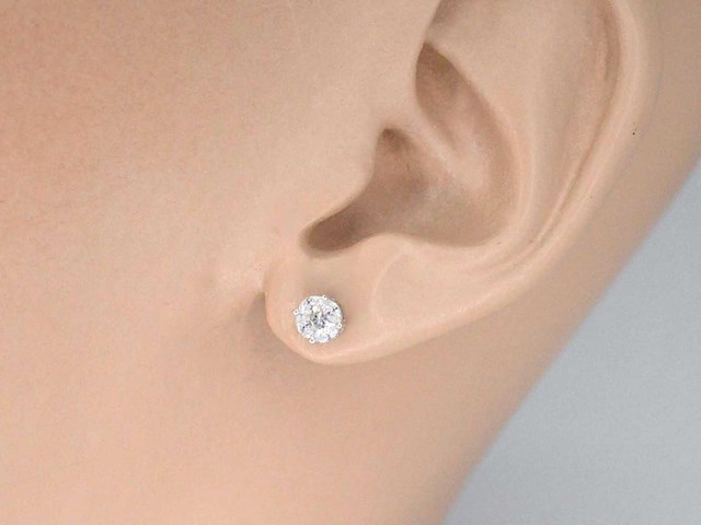 Witgouden oorbellen met diamant - afbeelding 3 van  10