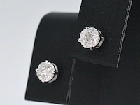 Witgouden oorbellen met diamant - afbeelding 5 van  10