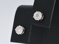 Witgouden oorbellen met diamant - afbeelding 5 van  11