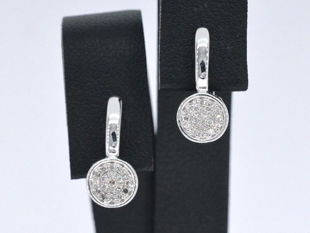 Witgouden oorbellen met diamant - afbeelding 1 van  10