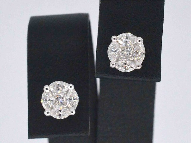 Witgouden oorbellen met diamant - afbeelding 1 van  8