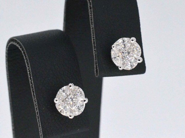 Witgouden oorbellen met diamant - afbeelding 4 van  8