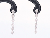 Witgouden oorbellen met diamanten - afbeelding 1 van  10