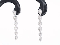 Witgouden oorbellen met diamanten - afbeelding 4 van  10