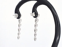 Witgouden oorbellen met diamanten - afbeelding 6 van  10