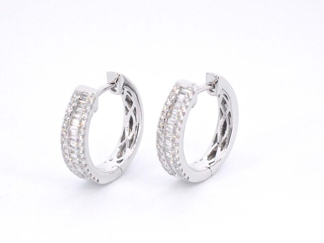 Witgouden oorbellen met diamanten - afbeelding 11 van  12