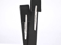 Witgouden oorbellen met diamanten