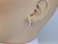 Witgouden oorbellen met diamanten - afbeelding 2 van  7