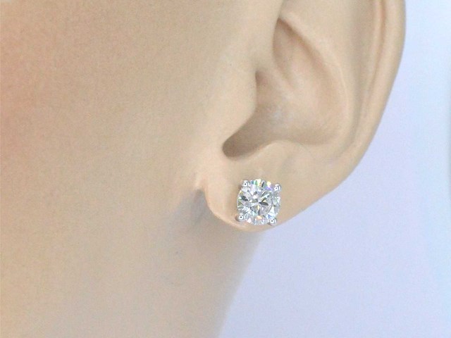 Witgouden oorbellen met echte briljanten van 2.00 carat - afbeelding 2 van  9