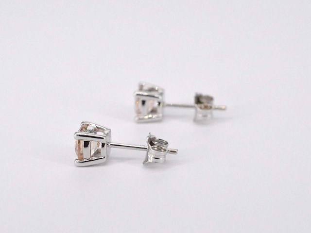 Witgouden oorbellen met morganiet - afbeelding 7 van  9