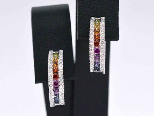 Witgouden oorbellen met multi colour saffieren en diamanten - afbeelding 1 van  8