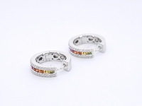 Witgouden oorbellen met multi colour saffieren en diamanten - afbeelding 6 van  9