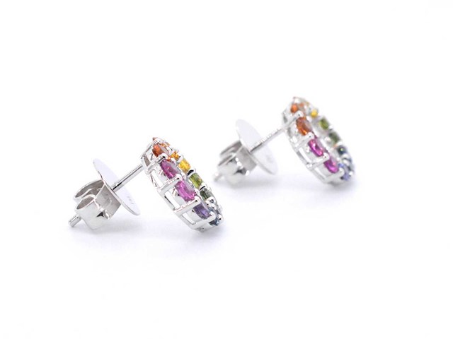 Witgouden oorbellen met multi colour saffieren in een cirkel - afbeelding 6 van  9