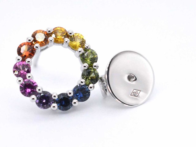 Witgouden oorbellen met multi colour saffieren in een cirkel - afbeelding 9 van  9