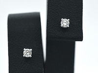 Witgouden oorbellen met natuurlijke diamant - afbeelding 1 van  9