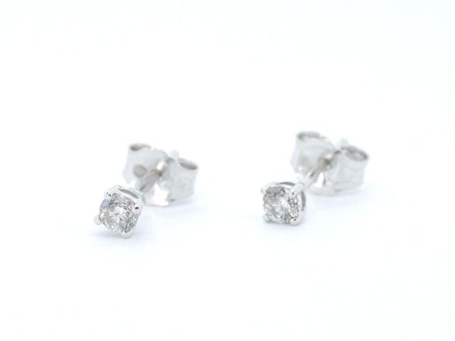 Witgouden oorbellen met natuurlijke diamant - afbeelding 6 van  9