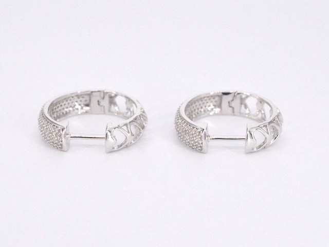 Witgouden oorbellen met natuurlijke diamanten - afbeelding 8 van  10