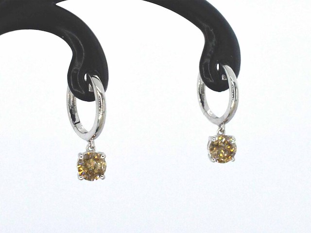 Witgouden oorbellen met natuurlijke diamanten - afbeelding 3 van  8