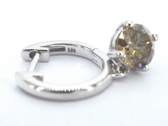 Witgouden oorbellen met natuurlijke diamanten - afbeelding 8 van  8