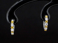 Witgouden oorbellen met oranje saffieren en diamanten - afbeelding 4 van  7