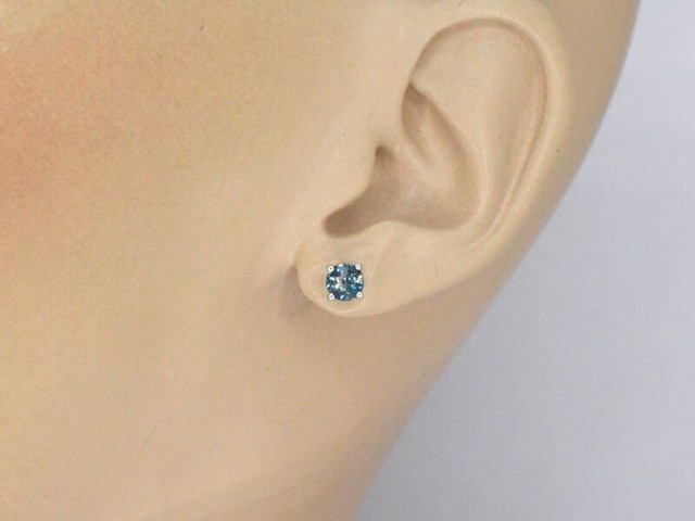 Witgouden oorbellen met topaas - afbeelding 4 van  11