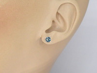 Witgouden oorbellen met topaas - afbeelding 4 van  11