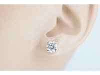 Witgouden oorbellen met twee solitaire diamanten van 2.00 carat totaal - afbeelding 2 van  6