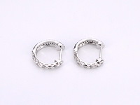 Witgouden oorbellen met zwarte diamant (enhanced) - afbeelding 9 van  11