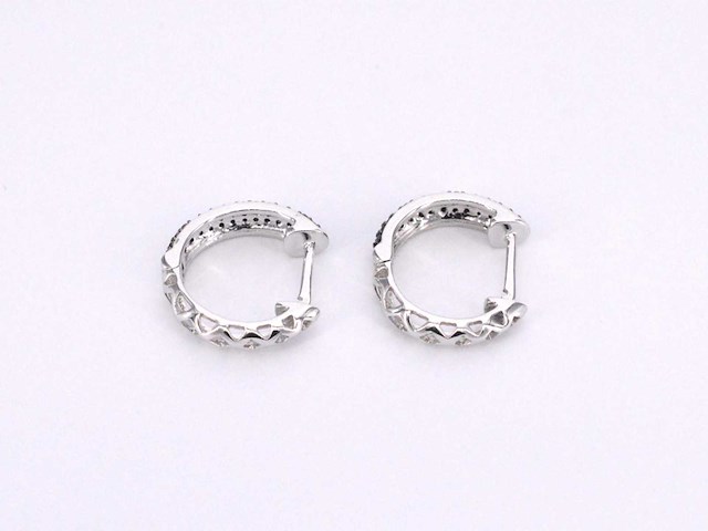 Witgouden oorbellen met zwarte diamant - afbeelding 4 van  4