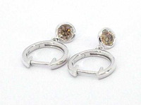 Witgouden oorbellen natuurlijke diamanten - afbeelding 8 van  9