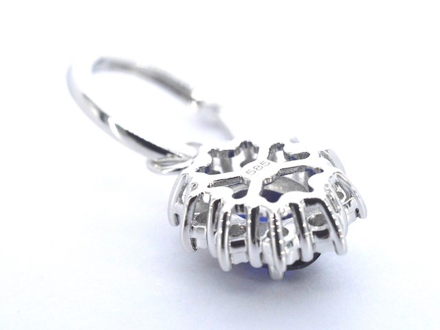 Witgouden oorhangers met natuurlijke diamanten en blauwe saffieren - afbeelding 6 van  9