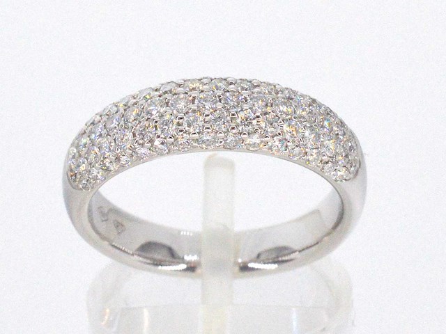 Witgouden pave ring met diamanten 0.90 carat - afbeelding 1 van  11