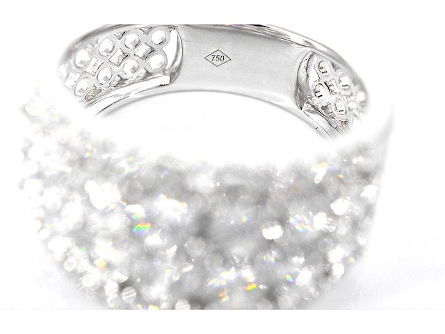 Witgouden pavé ring met diamanten - afbeelding 6 van  7