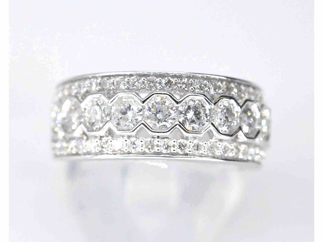 Witgouden pavé ring met diamanten - afbeelding 5 van  7