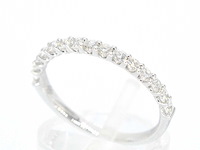 Witgouden rijring bezet met briljant geslepen diamanten - afbeelding 4 van  10