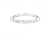 Witgouden rijring bezet met briljant geslepen diamanten - afbeelding 7 van  10