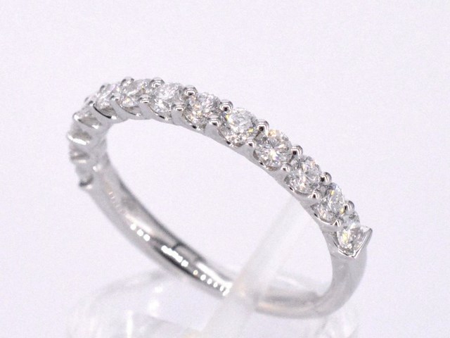 Witgouden rijring bezet met briljant geslepen diamanten - afbeelding 6 van  11