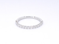 Witgouden rijring bezet met briljant geslepen diamanten - afbeelding 8 van  11